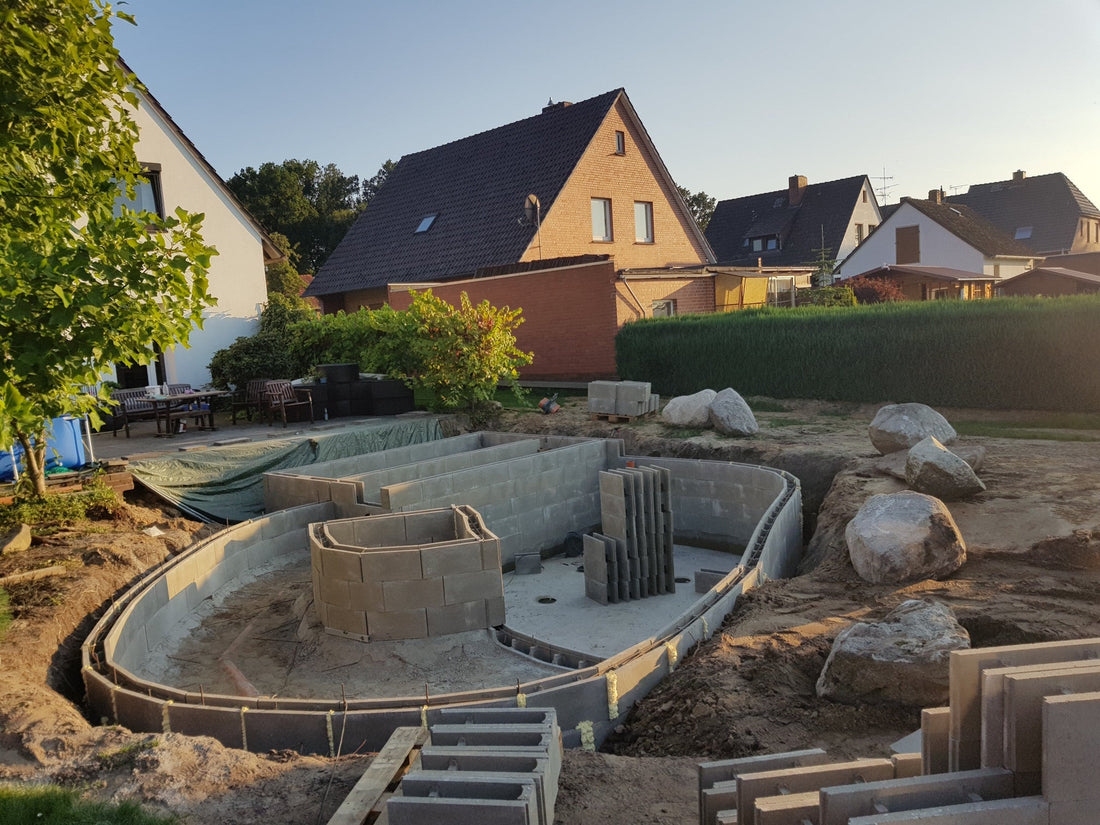 In welcher Reihenfolge sollte man einen Koiteich planen?